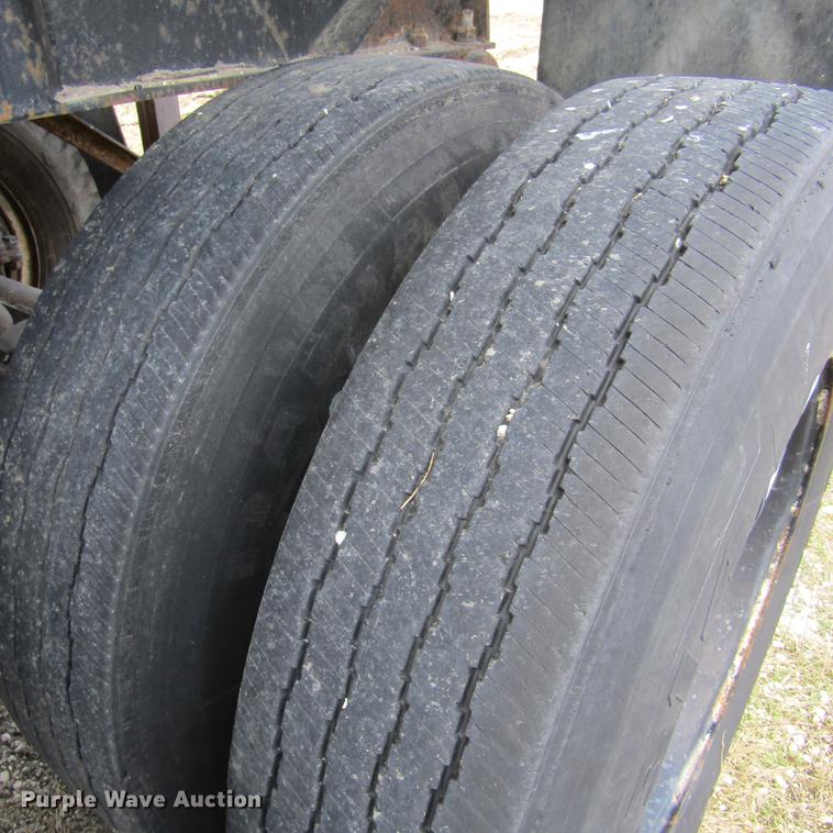 image for item DD2728 1972 Gilmore end dump trailer