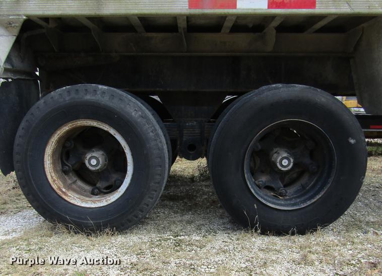 image for item DD2728 1972 Gilmore end dump trailer