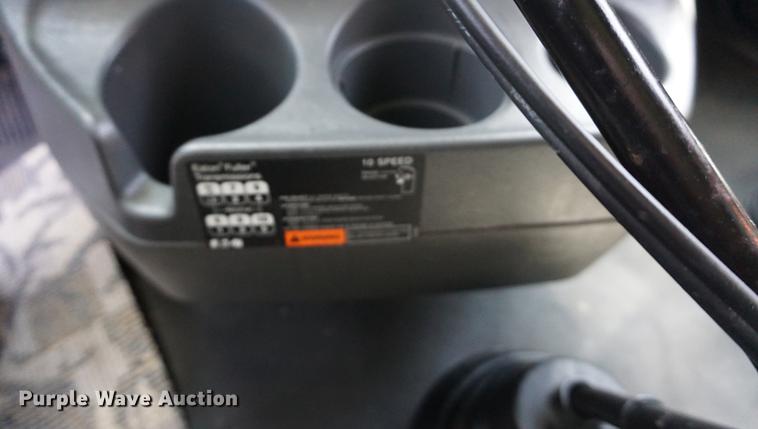 image for item DE3141 2013 International ProStar Plus semi truck