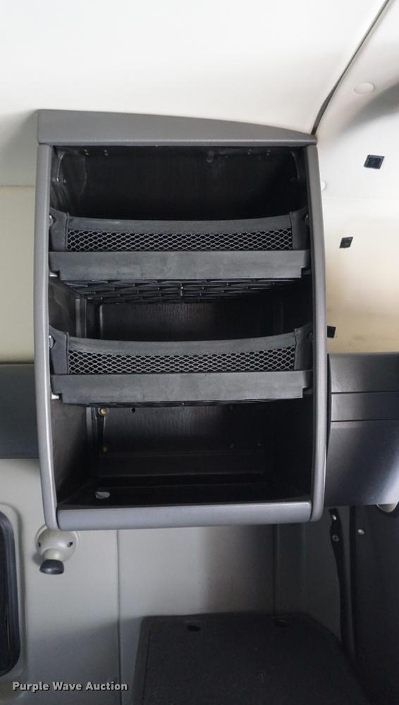 image for item DE3141 2013 International ProStar Plus semi truck