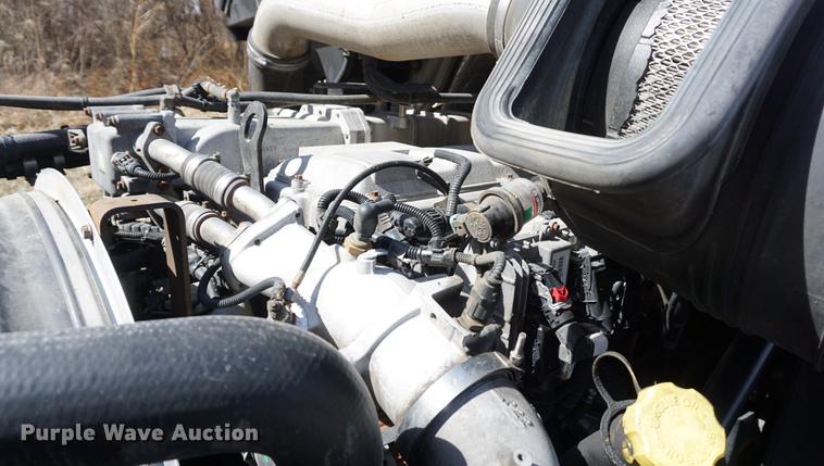 image for item DE3141 2013 International ProStar Plus semi truck