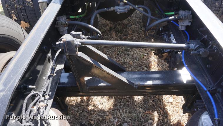 image for item DE3141 2013 International ProStar Plus semi truck