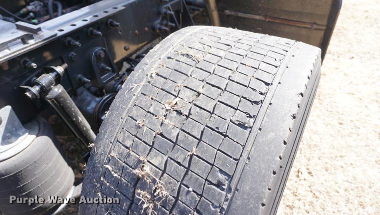 image for item DE3141 2013 International ProStar Plus semi truck