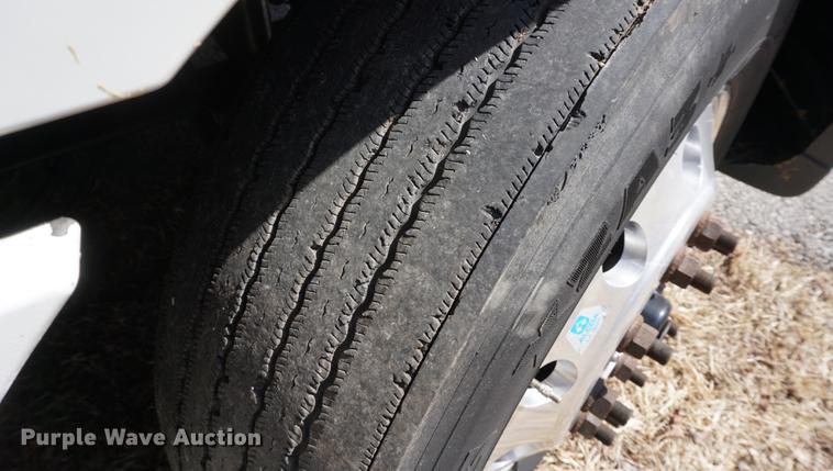 image for item DE3141 2013 International ProStar Plus semi truck