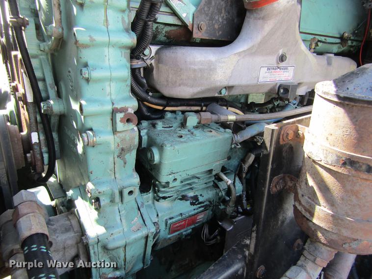 image for item DE6662 1999 Kenworth T600 semi truck