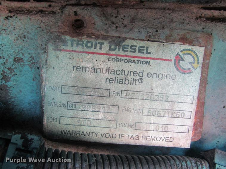 image for item DE6662 1999 Kenworth T600 semi truck