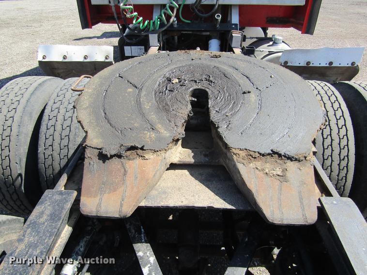 image for item DE6662 1999 Kenworth T600 semi truck