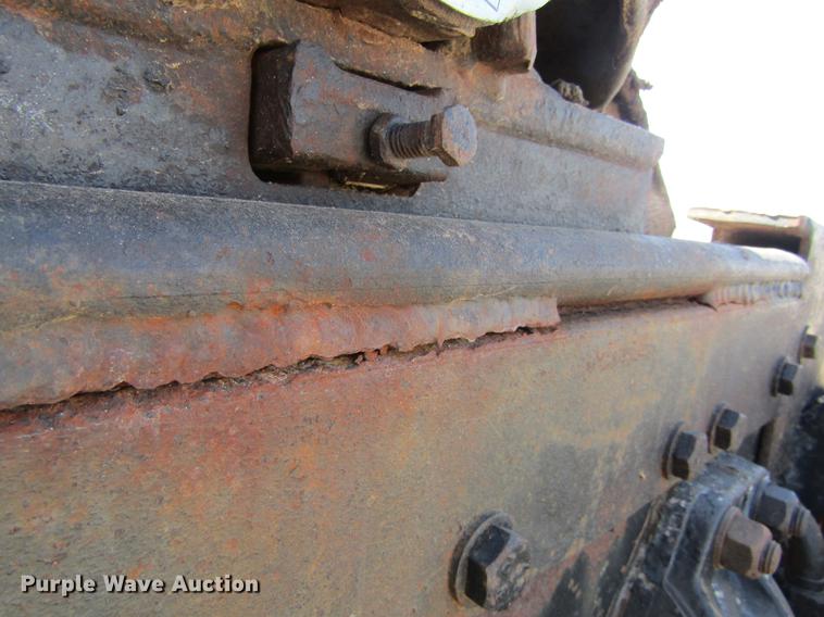 image for item DE6662 1999 Kenworth T600 semi truck