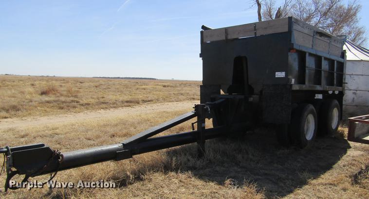 image for item DE6667 1971 Heil end dump trailer