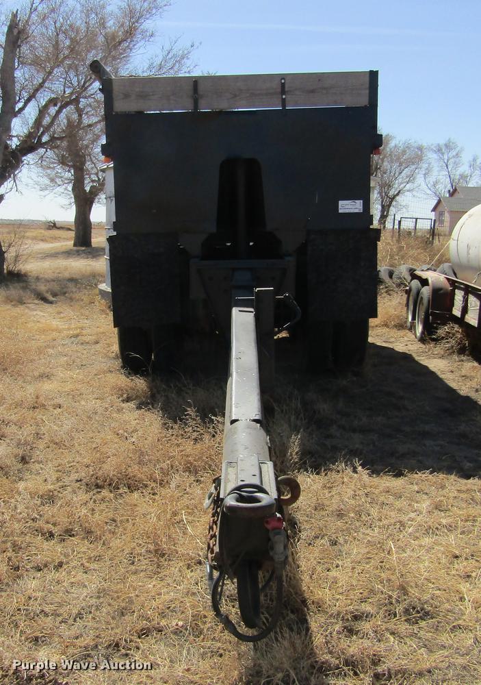 image for item DE6667 1971 Heil end dump trailer