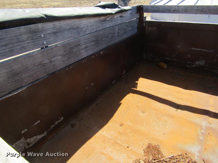 image for item DE6667 1971 Heil end dump trailer