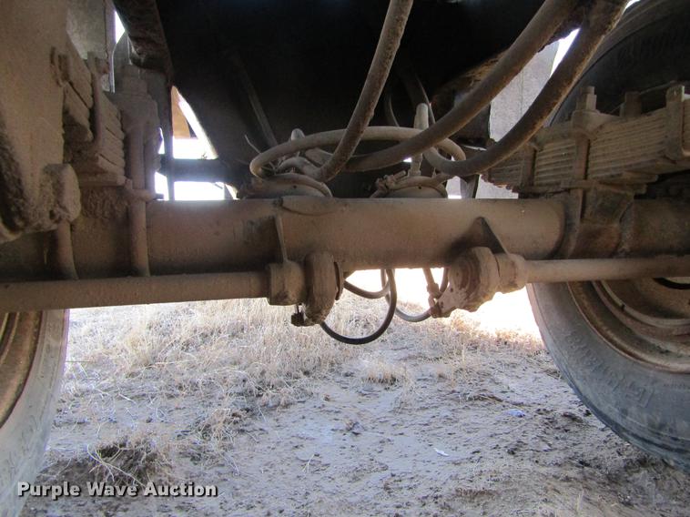 image for item DE6667 1971 Heil end dump trailer