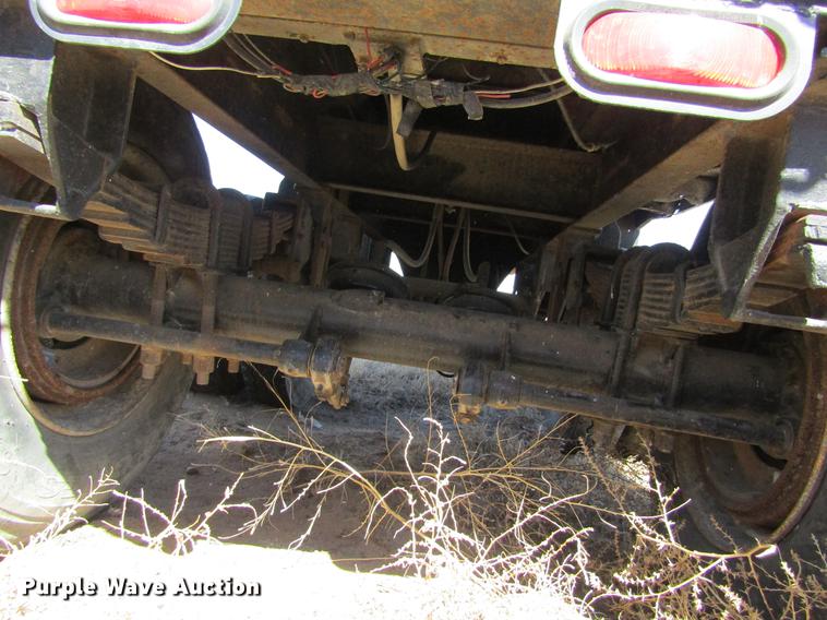 image for item DE6667 1971 Heil end dump trailer