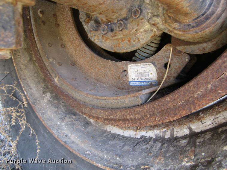 image for item DE6667 1971 Heil end dump trailer