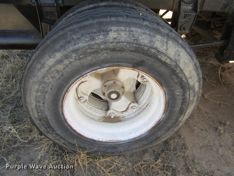 image for item DE6667 1971 Heil end dump trailer