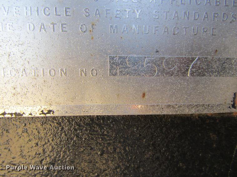 image for item DE6667 1971 Heil end dump trailer