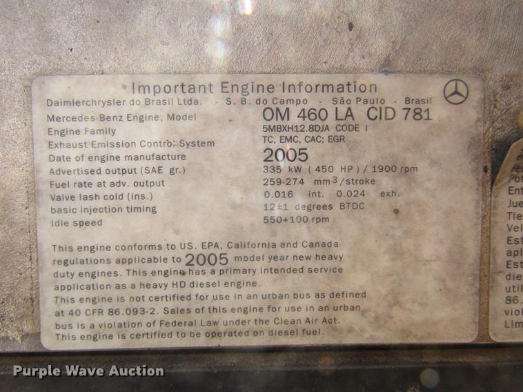 image for item DE6668 2006 Freightliner Columbia semi truck