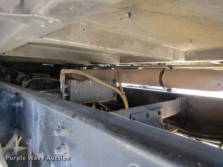 image for item DE6668 2006 Freightliner Columbia semi truck