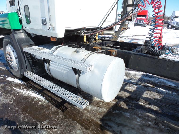 image for item DV9595 1993 Mack CH613 semi truck