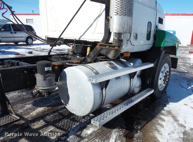 image for item DV9595 1993 Mack CH613 semi truck