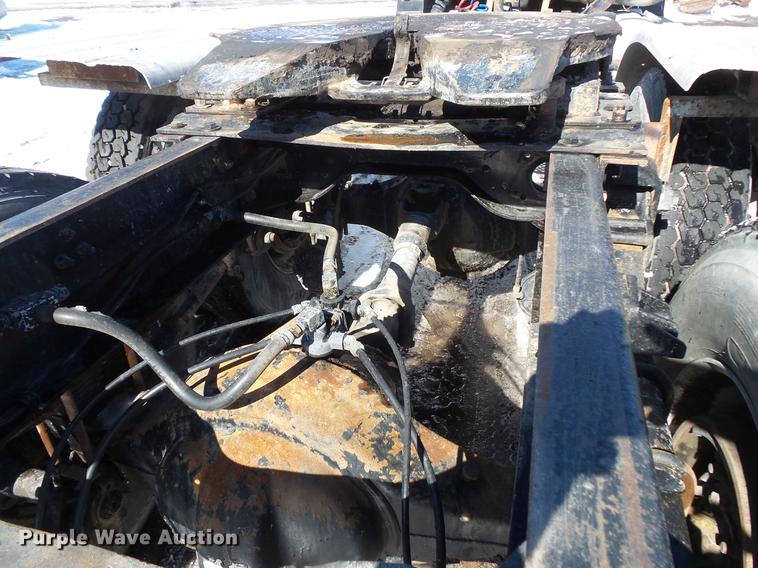 image for item DV9595 1993 Mack CH613 semi truck