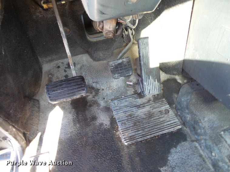 image for item DV9595 1993 Mack CH613 semi truck