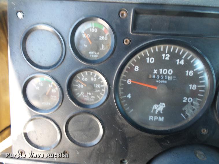 image for item DV9595 1993 Mack CH613 semi truck