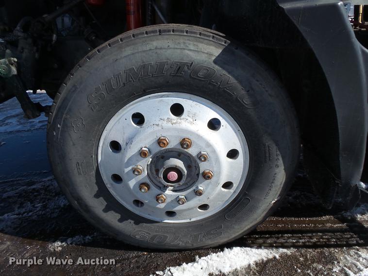 image for item DV9595 1993 Mack CH613 semi truck