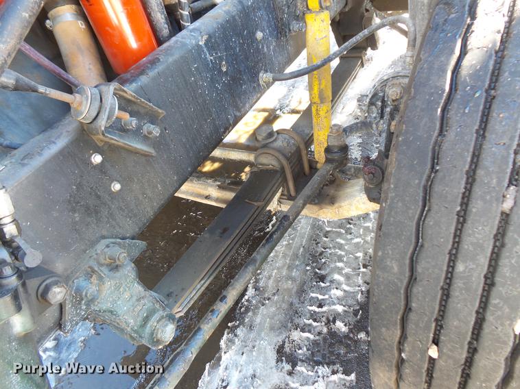 image for item DV9595 1993 Mack CH613 semi truck