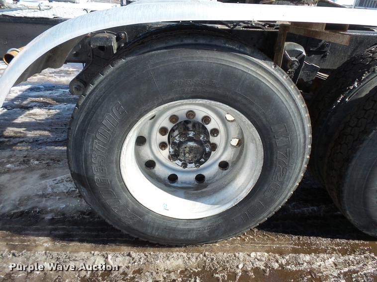 image for item DV9595 1993 Mack CH613 semi truck