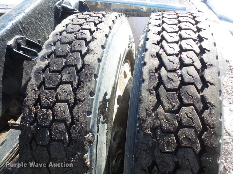 image for item DV9595 1993 Mack CH613 semi truck