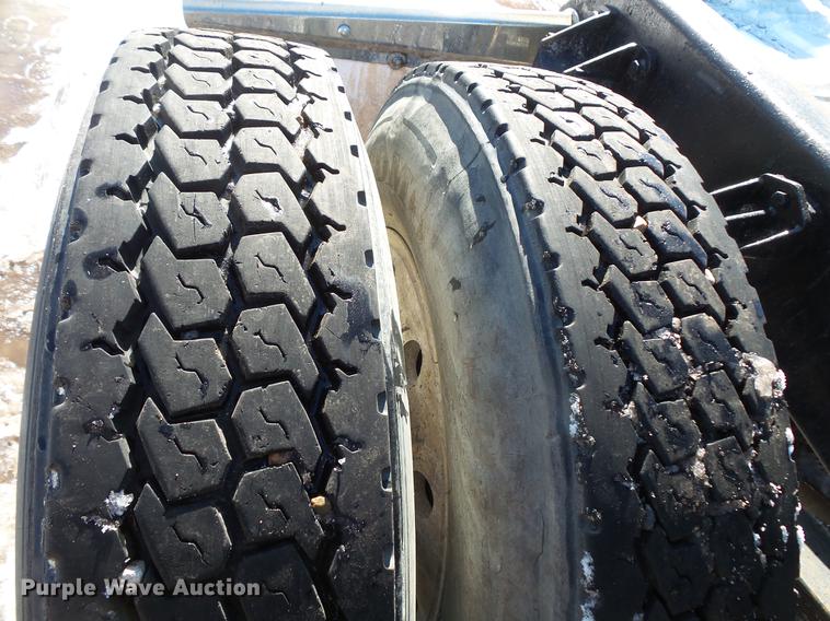 image for item DV9595 1993 Mack CH613 semi truck