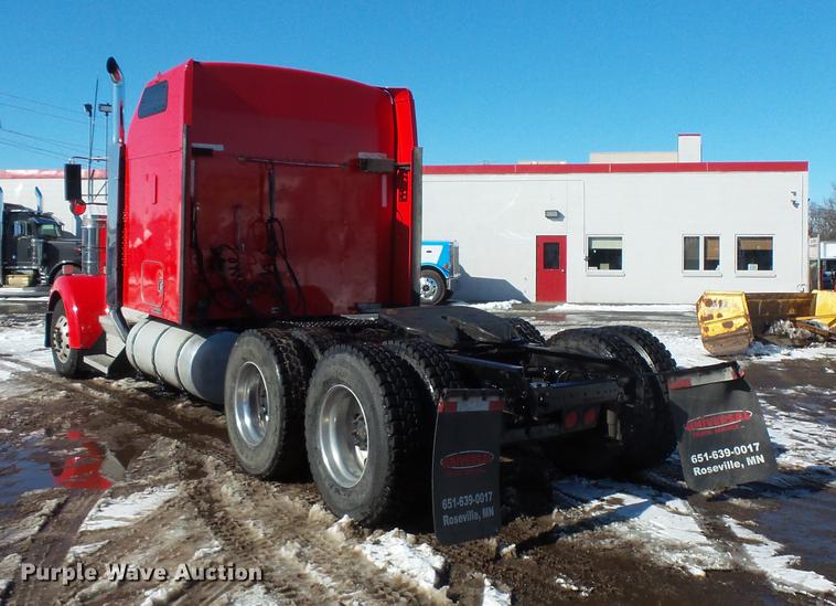 image for item DV9596 2005 Kenworth W900 semi truck