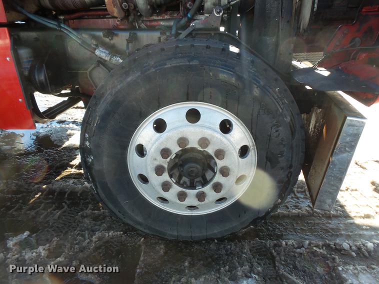 image for item DV9596 2005 Kenworth W900 semi truck