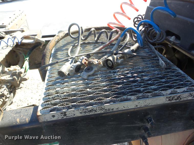 image for item EI9774 2000 Sterling L7500 semi truck