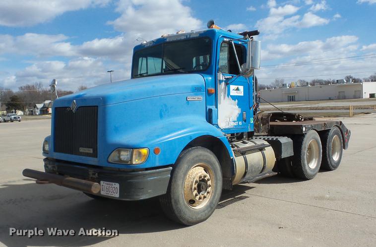 image for item K6278 1998 International 9100 flatbed truck