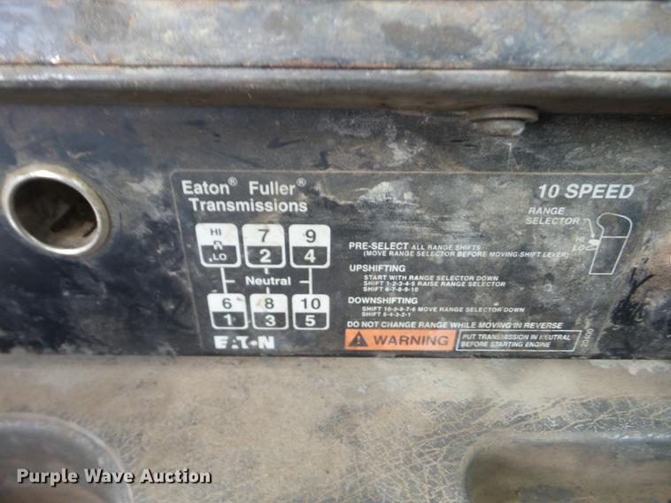 image for item K6278 1998 International 9100 flatbed truck