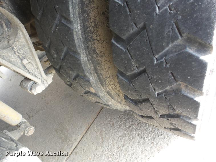 image for item K6278 1998 International 9100 flatbed truck