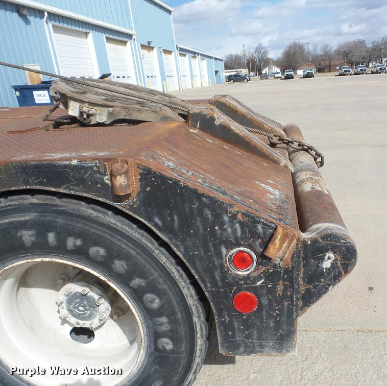 image for item K6278 1998 International 9100 flatbed truck