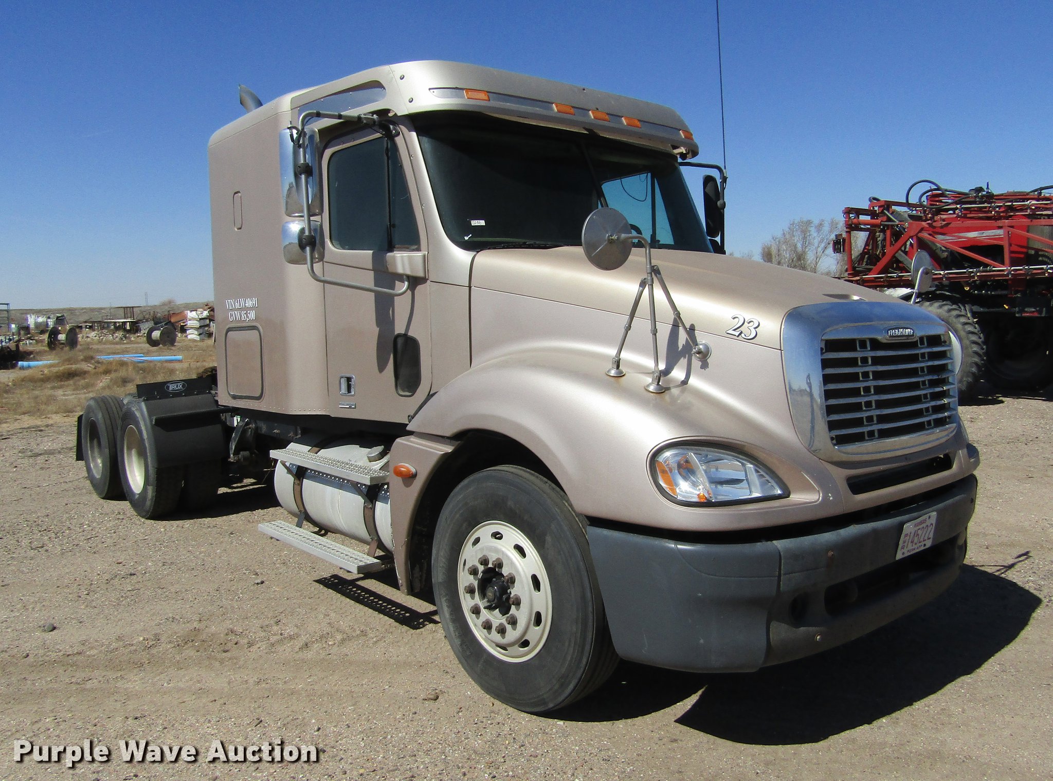 2006 Freightliner Columbia >> 2006 Freightliner Columbia Semi Truck Item De6668 Sold 2006 Freightliner Columbia >> 2006 Freightliner Columbia Semi Truck Item De6668 Sold