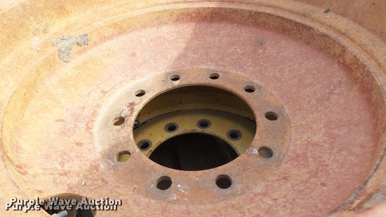 image for item AX9377 (8) 13.00-24TG smooth grader tires and wheels