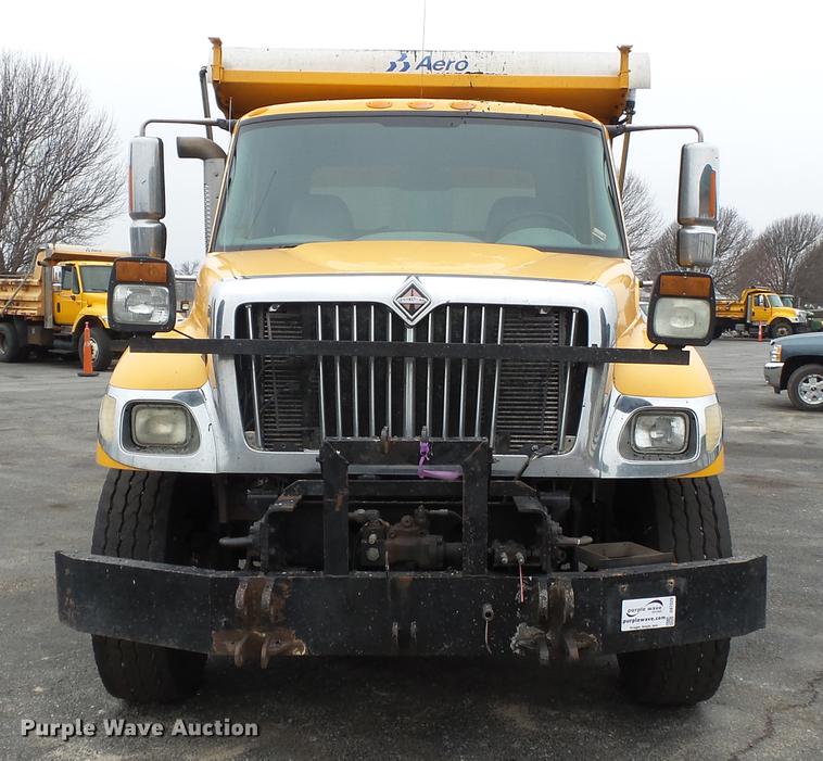 image for item DB7229 2006 International 7400 dump truck