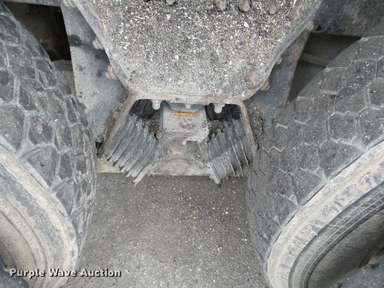 image for item DB7229 2006 International 7400 dump truck