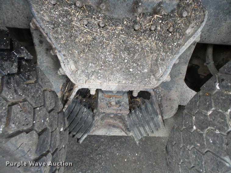 image for item DB7229 2006 International 7400 dump truck