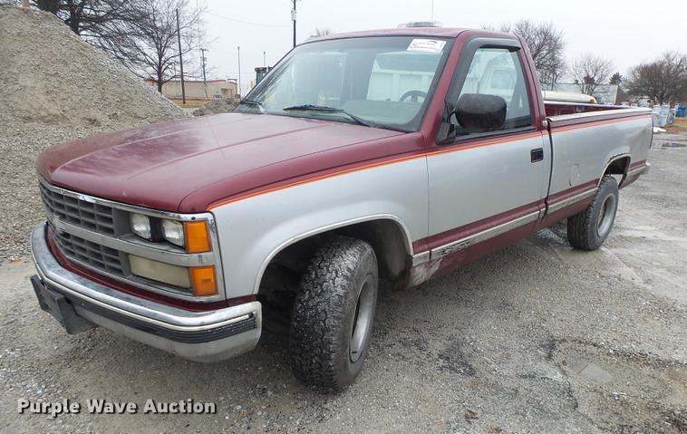 image for item DB7265 1989 Chevrolet C1500 pickup truck