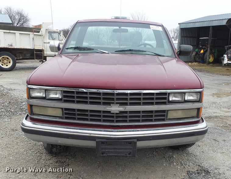 image for item DB7265 1989 Chevrolet C1500 pickup truck