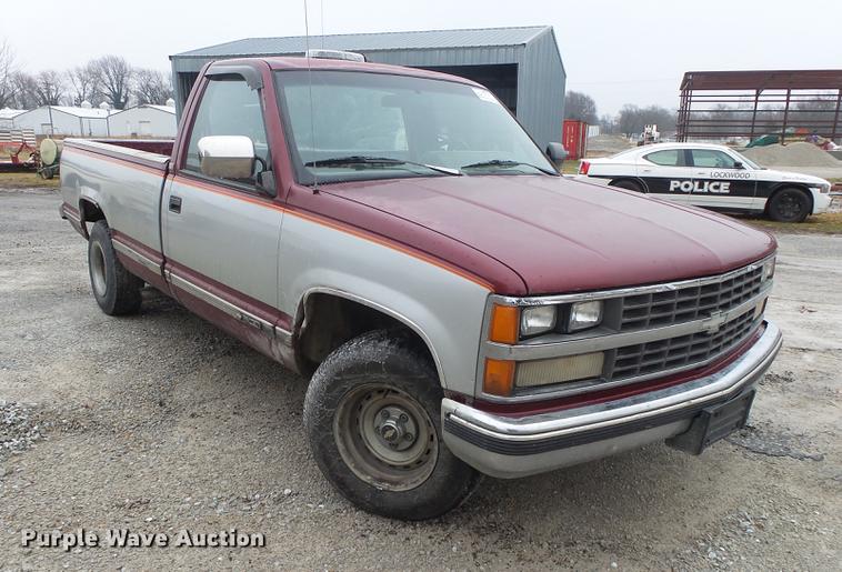 image for item DB7265 1989 Chevrolet C1500 pickup truck