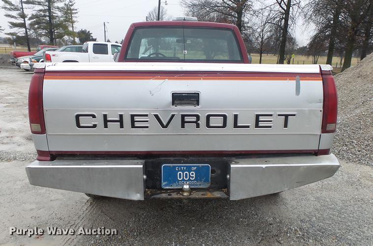 image for item DB7265 1989 Chevrolet C1500 pickup truck