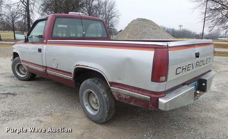 image for item DB7265 1989 Chevrolet C1500 pickup truck