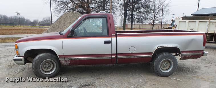 image for item DB7265 1989 Chevrolet C1500 pickup truck